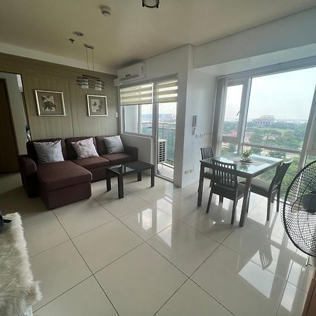 De Luxe, Standard And Studio Suites -The Breeze Residences-Close To Airport,Mall Of Asia, Us Embassy Manila Esterno foto
