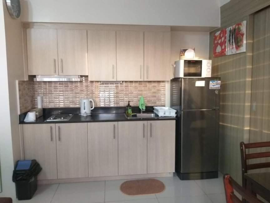 De Luxe, Standard And Studio Suites -The Breeze Residences-Close To Airport,Mall Of Asia, Us Embassy Manila Esterno foto