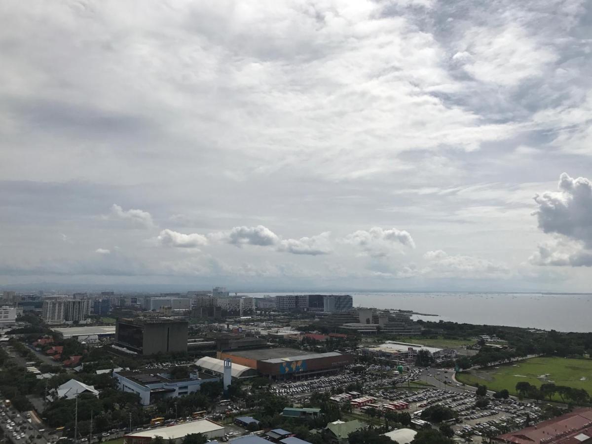 De Luxe, Standard And Studio Suites -The Breeze Residences-Close To Airport,Mall Of Asia, Us Embassy Manila Esterno foto