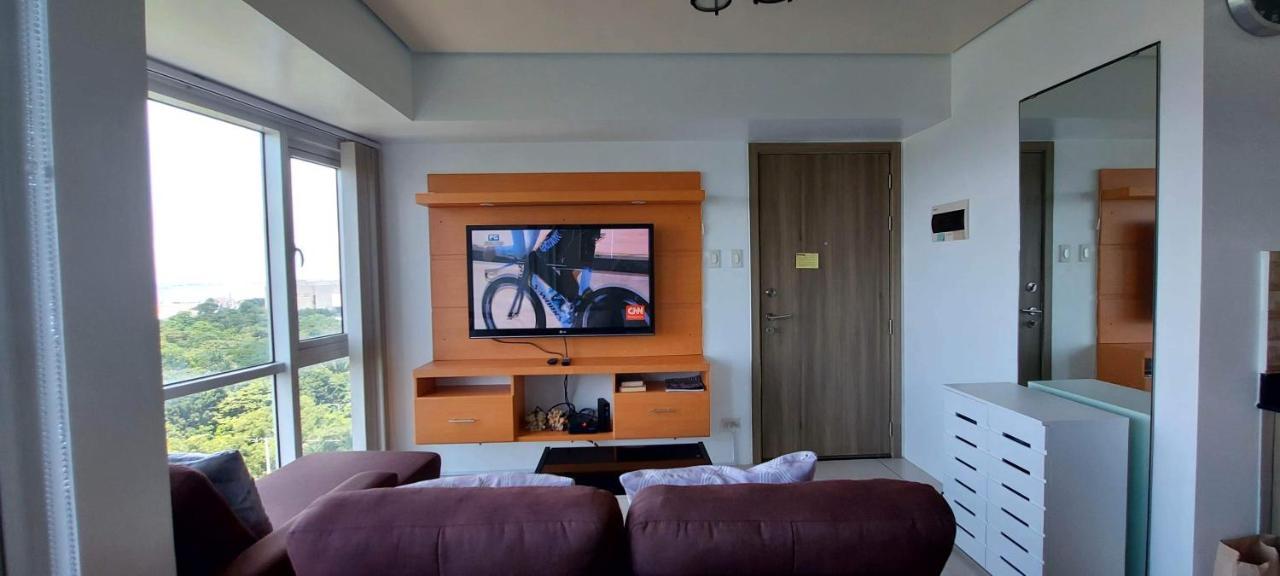 De Luxe, Standard And Studio Suites -The Breeze Residences-Close To Airport,Mall Of Asia, Us Embassy Manila Esterno foto