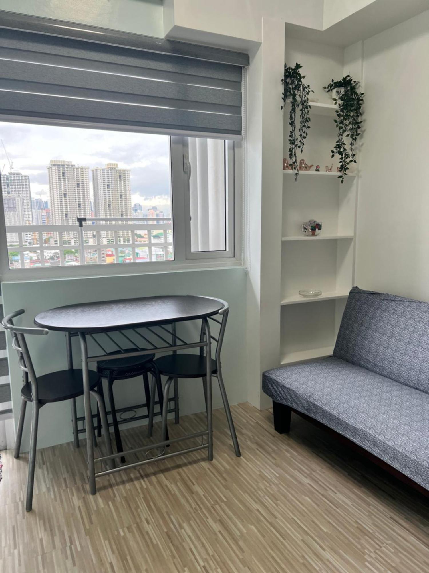 De Luxe, Standard And Studio Suites -The Breeze Residences-Close To Airport,Mall Of Asia, Us Embassy Manila Esterno foto