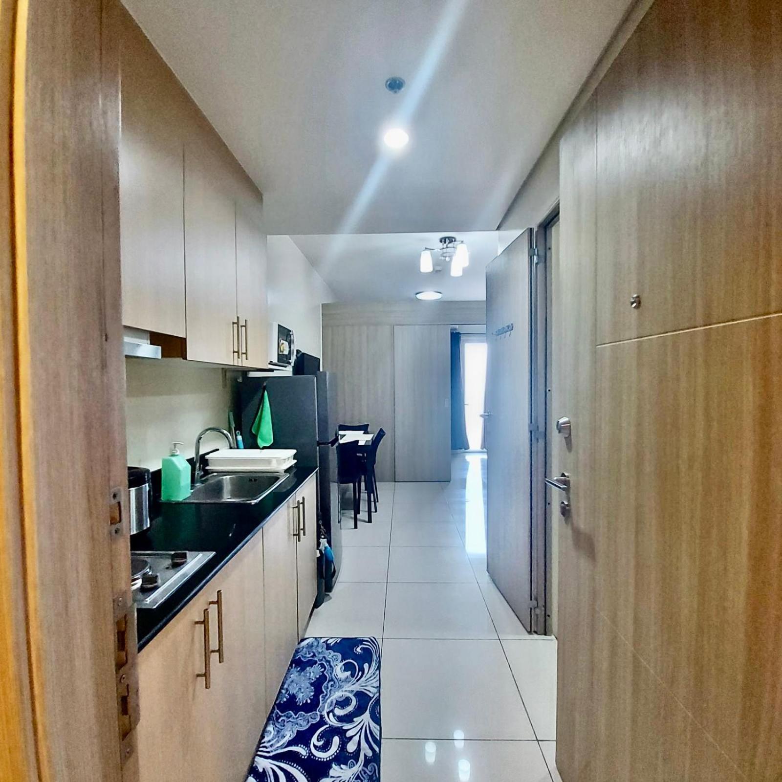 De Luxe, Standard And Studio Suites -The Breeze Residences-Close To Airport,Mall Of Asia, Us Embassy Manila Esterno foto