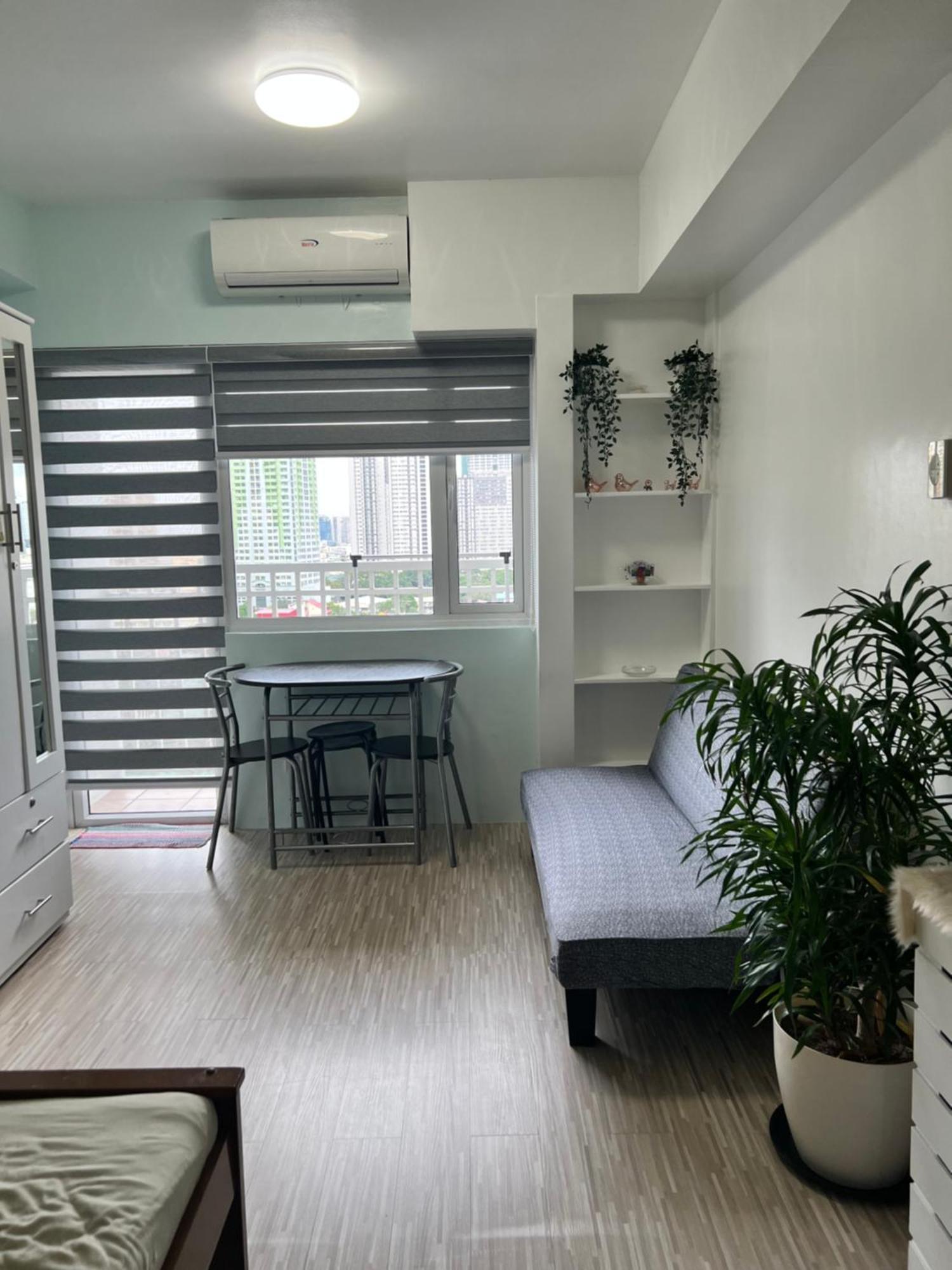 De Luxe, Standard And Studio Suites -The Breeze Residences-Close To Airport,Mall Of Asia, Us Embassy Manila Esterno foto
