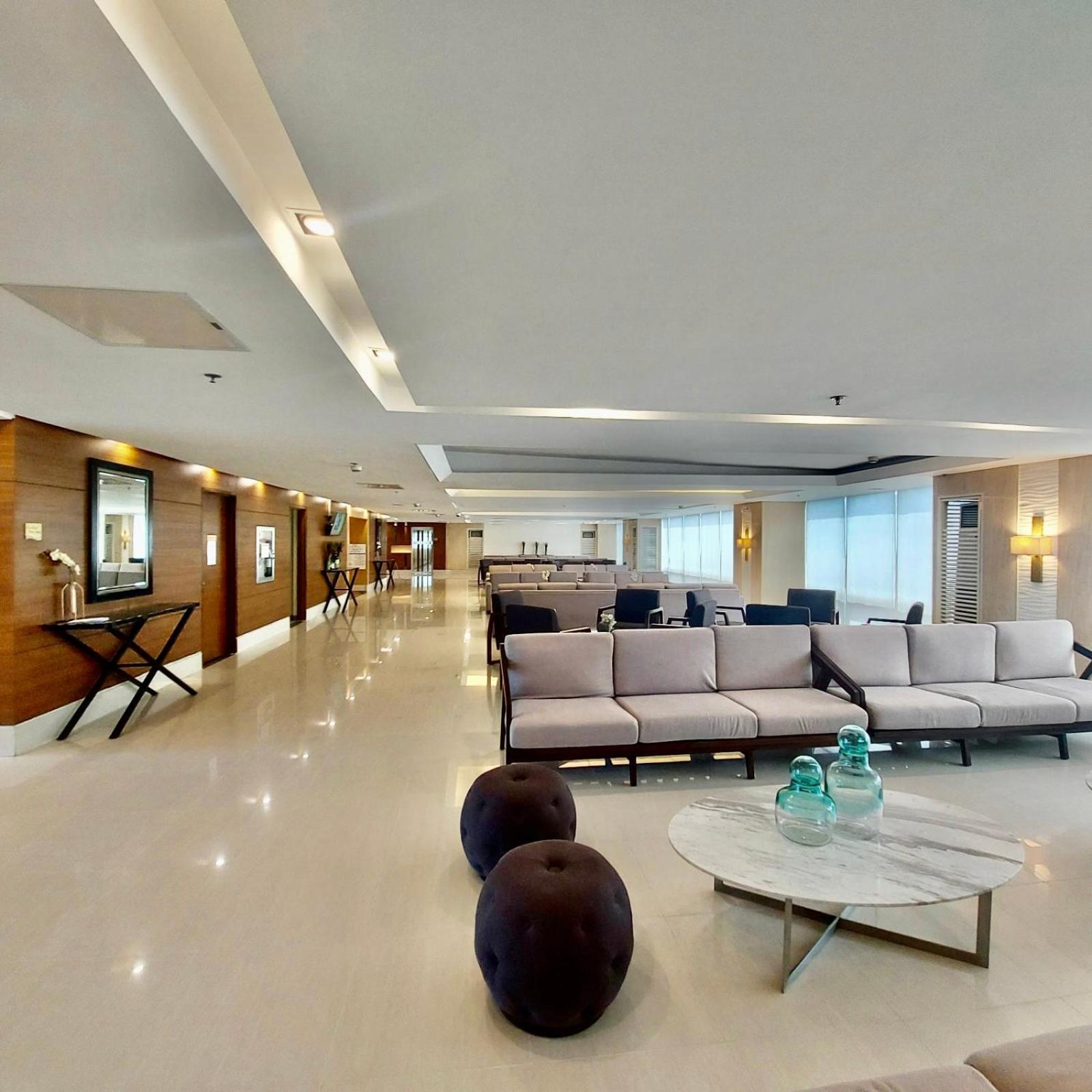 De Luxe, Standard And Studio Suites -The Breeze Residences-Close To Airport,Mall Of Asia, Us Embassy Manila Esterno foto