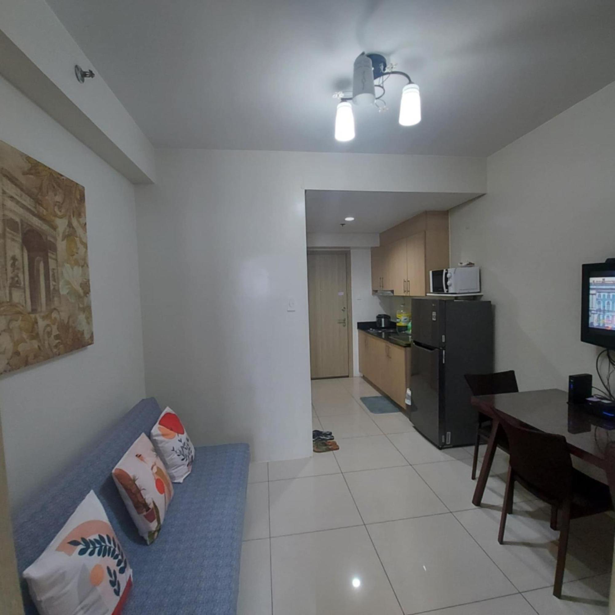 De Luxe, Standard And Studio Suites -The Breeze Residences-Close To Airport,Mall Of Asia, Us Embassy Manila Esterno foto