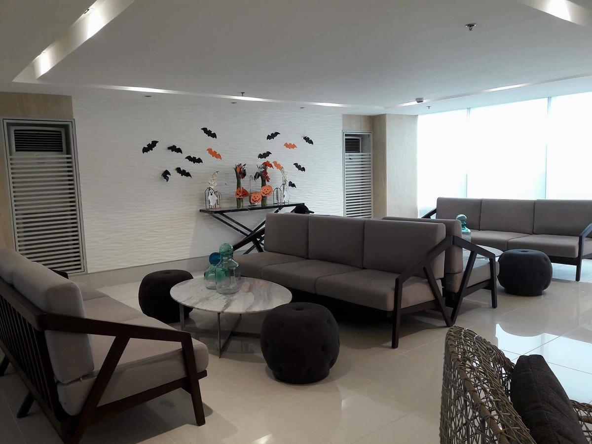 De Luxe, Standard And Studio Suites -The Breeze Residences-Close To Airport,Mall Of Asia, Us Embassy Manila Esterno foto