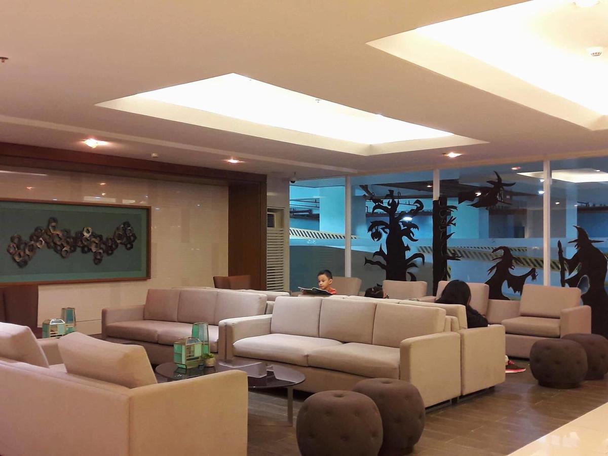 De Luxe, Standard And Studio Suites -The Breeze Residences-Close To Airport,Mall Of Asia, Us Embassy Manila Esterno foto